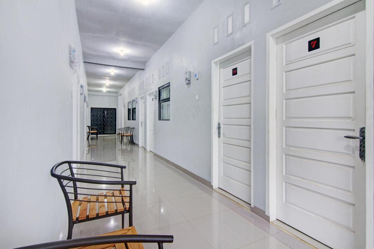 Oyo 90704 Nabila Residence Syariah Padang  Eksteriør bilde